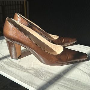 Manolo Blahnik Brown Patent Leather Heels Size 39.5